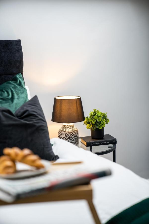 Hosta Group - Prestige 1 Bed Apartment - The Olive Cambridge  Ngoại thất bức ảnh